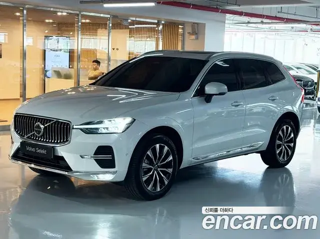 Volvo XC60 2024 — Photo 8/20
