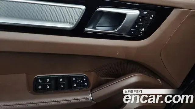 Porsche Cayenne 2023 — Şəkil 34/34