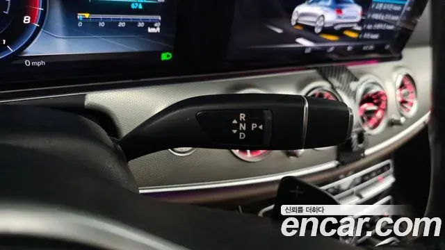 Mercedes-Benz E-Class 2018 — ფოტო 18/30
