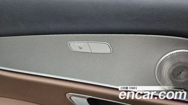 Mercedes-Benz E-Class 2018 — ფოტო 27/30