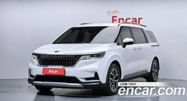 Kia Carnival 2020 — Фото 1/20