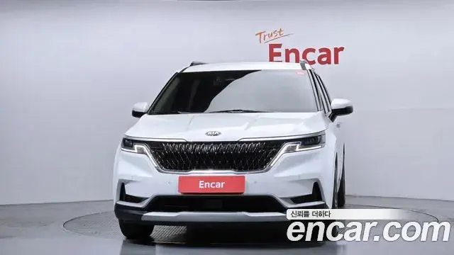 Kia Carnival 2020 — Фото 3/20
