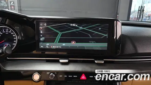 Kia Carnival 2020 — Фото 18/20