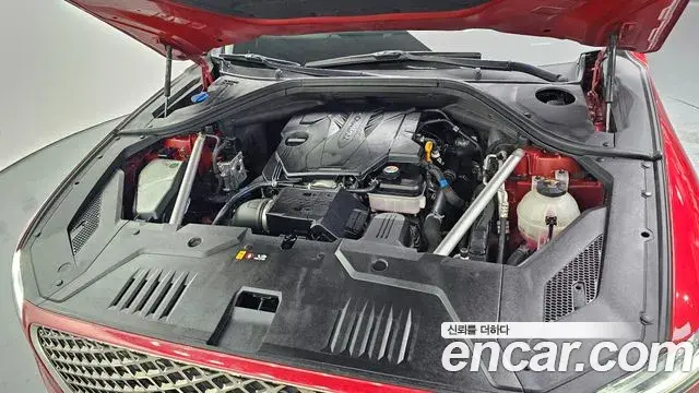 Genesis GV70 2021 — ფოტო 29/31