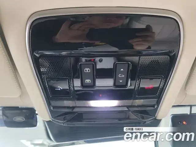 Land Rover Range Rover 2025 — Фото 10/20