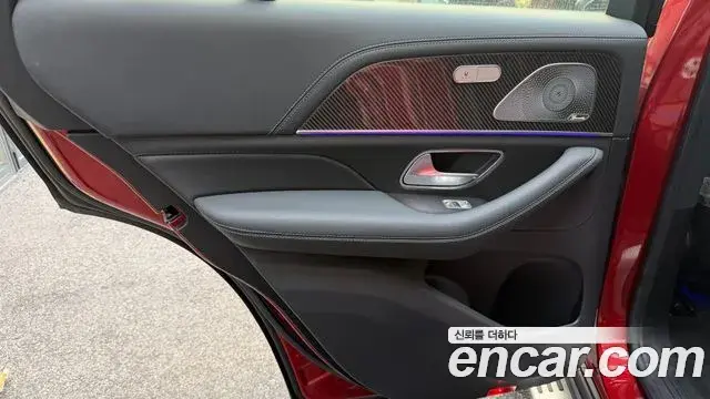 Mercedes-Benz GLE-Class 2023 — ფოტო 6/17