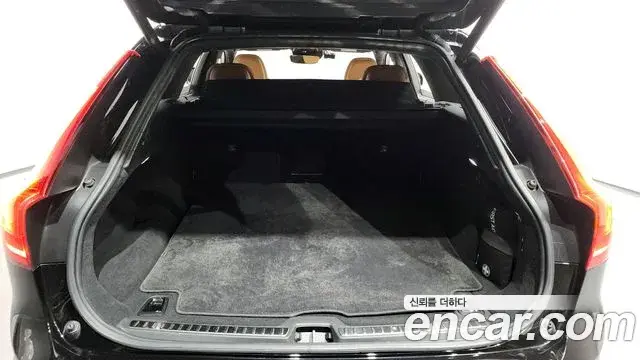 Volvo V90 Cross Country 2018 — Şəkil 5/32
