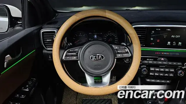 Kia Sportage The Bold 2020 — Фото 13/20