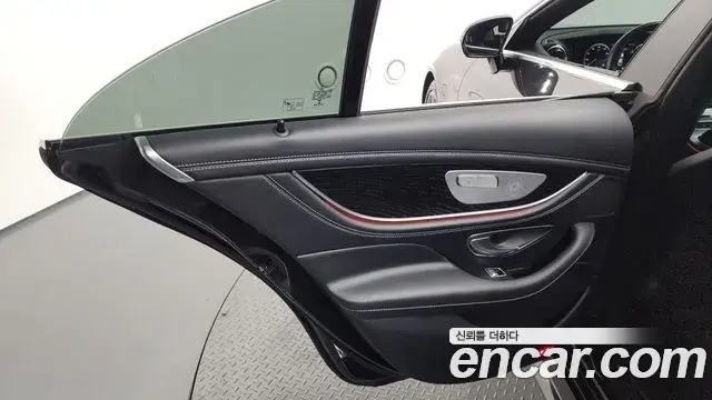 Mercedes-Benz CLS-Class 2022 — Photo 9/33