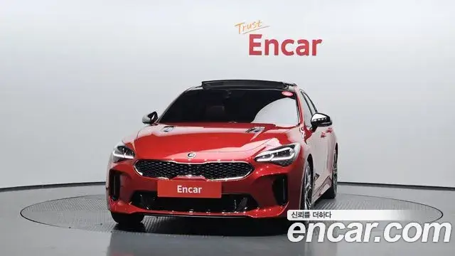 Kia Stinger 2019 — Фото 3/20