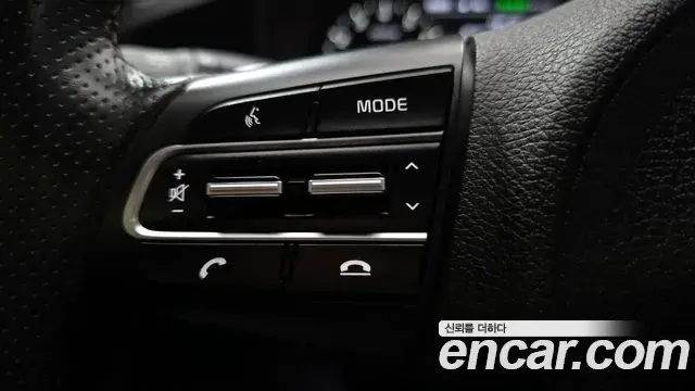 Kia Stinger 2019 — Şəkil 37/37