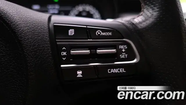 Kia Stinger 2019 — Şəkil 34/37