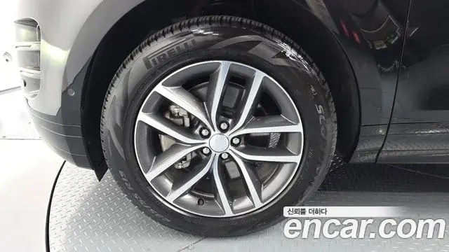 Land Rover Range Rover Evoque 2025 — Фото 5/20
