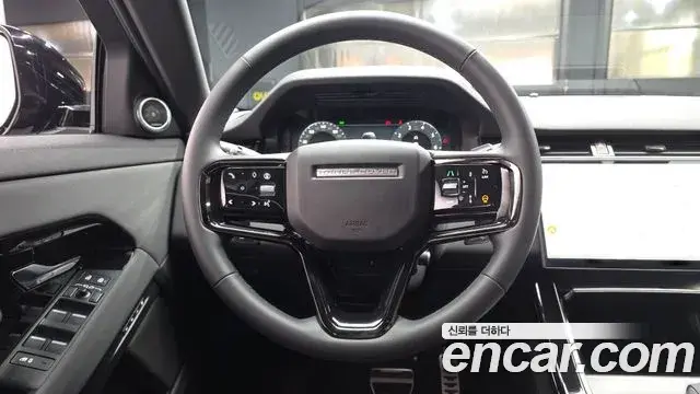 Land Rover Range Rover Evoque 2025 — Фото 13/20