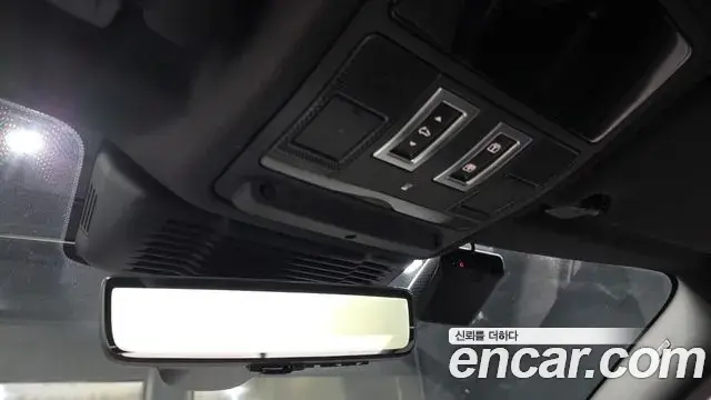 Land Rover Range Rover Evoque 2025 — Фото 17/20
