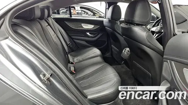 Mercedes-Benz CLS-Class 2019 — Şəkil 32/36