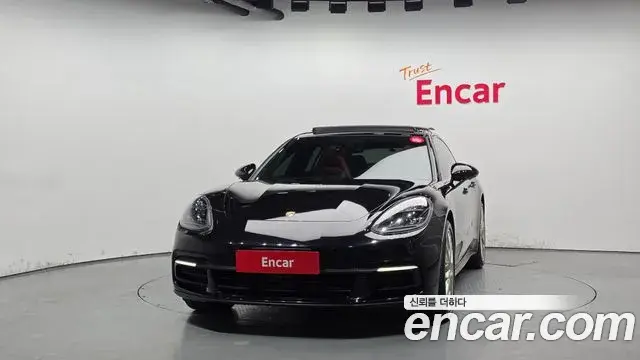 Porsche Panamera 2020 — Şəkil 19/20