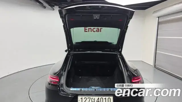 Porsche Panamera 2020 — Şəkil 18/20