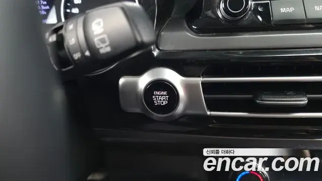Kia Seltos 2019 — Şəkil 25/30