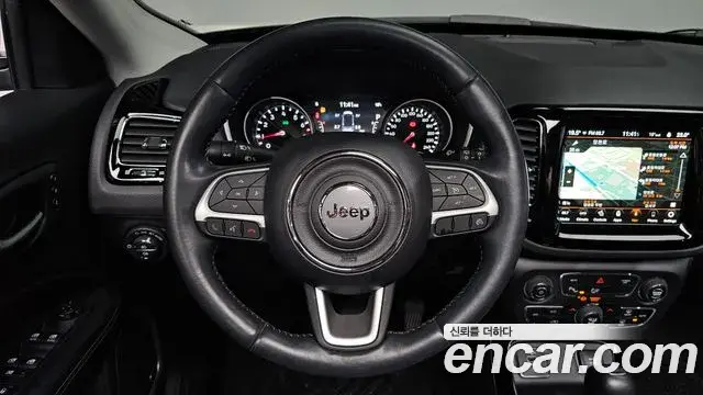 Jeep Compass 2021 — ფოტო 6/32