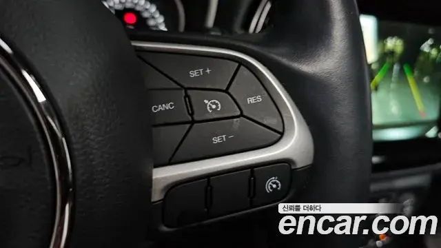 Jeep Compass 2021 — ფოტო 30/32