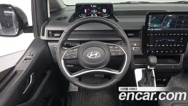 Hyundai Staria 2025 — Şəkil 15/30