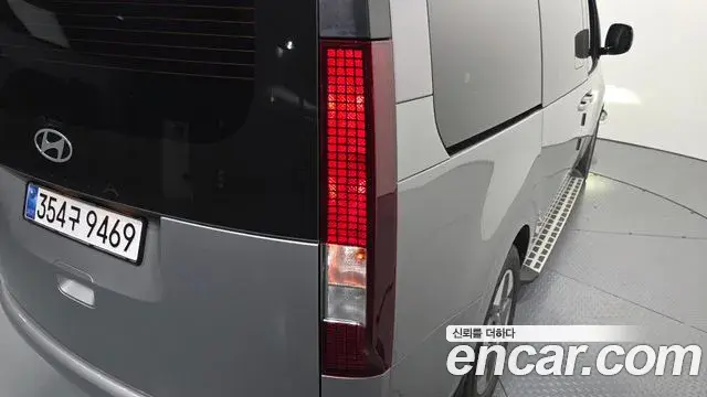 Hyundai Staria 2025 — Şəkil 17/30