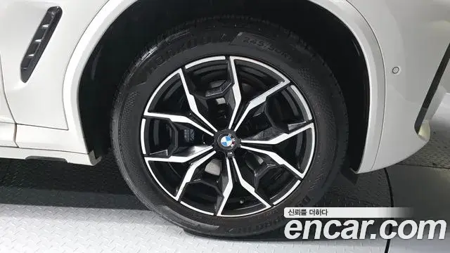 BMW X3 2022 — ფოტო 16/30