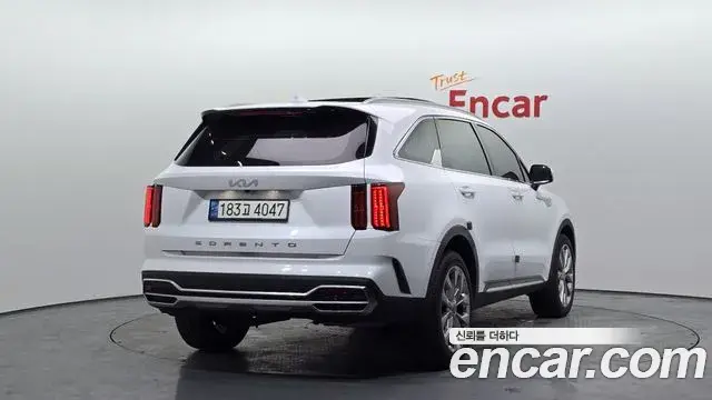Kia Sorento 2022 — Фото 2/20
