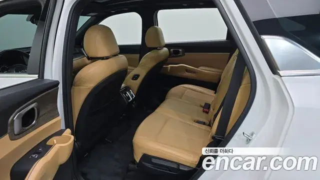 Kia Sorento 2022 — Фото 11/20