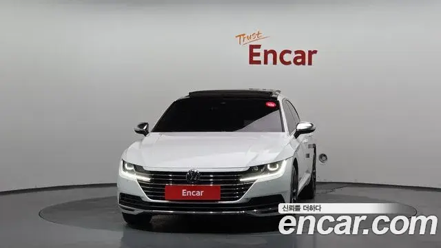 Volkswagen Arteon 2019 — Şəkil 22/35