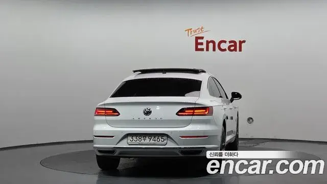 Volkswagen Arteon 2019 — Şəkil 13/35