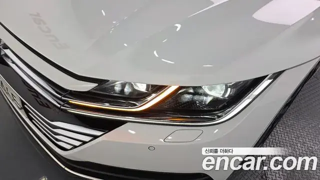 Volkswagen Arteon 2019 — Şəkil 12/35