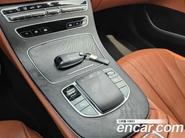 Mercedes-Benz CLS-Class 2022 — Photo 17/20