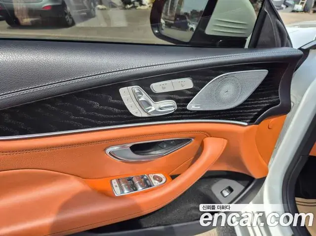 Mercedes-Benz CLS-Class 2022 — Photo 2/20