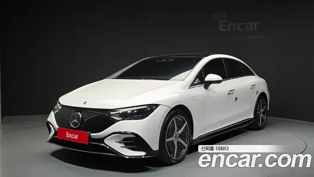 Mercedes-Benz EQE 2023 — Photo 3/20