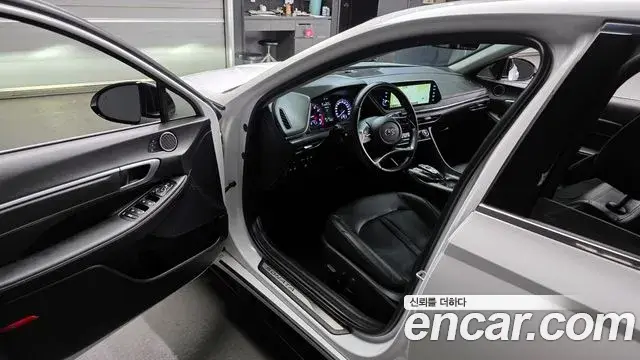 Hyundai Sonata 2021 — Фото 10/20