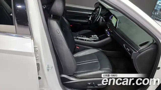 Hyundai Sonata 2021 — Фото 11/20