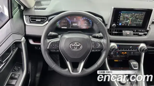 Toyota RAV4 2024 — ფოტო 15/33