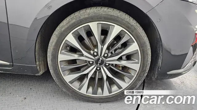 Kia K8 2022 — Photo 30/33