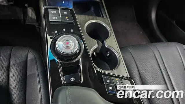 Kia K8 2022 — Photo 12/33