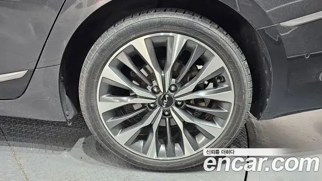 Kia K8 2022 — Photo 33/33