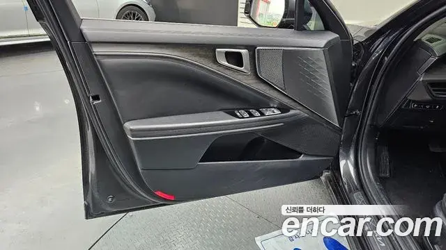 Kia K8 2022 — Photo 25/33