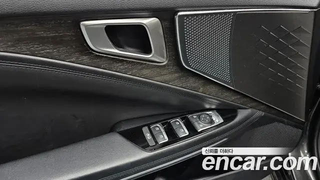 Kia K8 2022 — Photo 4/33