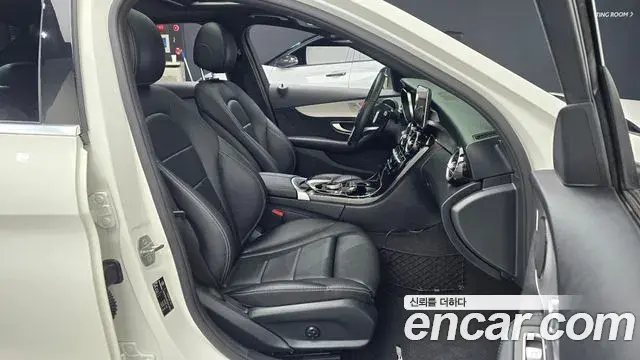 Mercedes-Benz C-Class 2018 — Фото 10/20