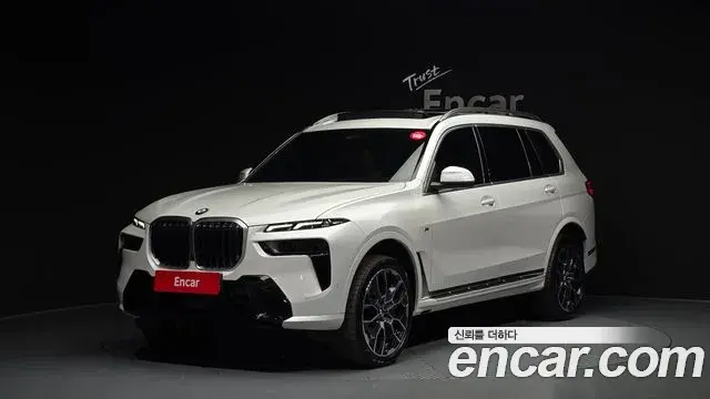 BMW X7 2024 — ფოტო 15/34