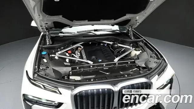 BMW X7 2024 — ფოტო 30/34