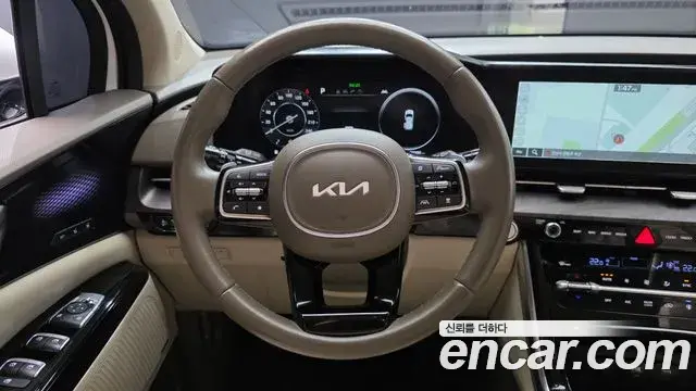 Kia Carnival 2022 — Фото 13/20