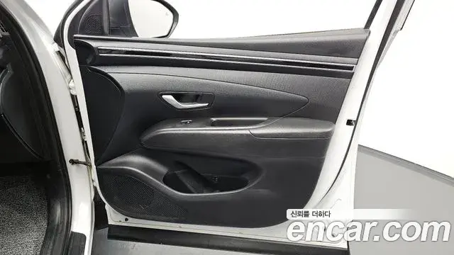 Hyundai Tucson Hybrid 2022 — Photo 26/31