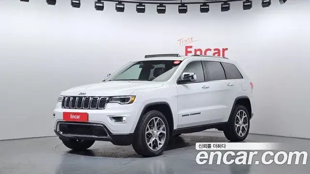 Jeep Grand Cherokee 2019 — Фото 1/20
